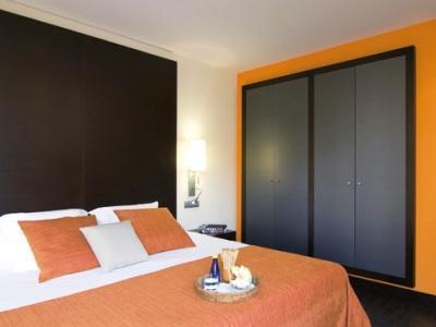 Hesperia Sport Apartment *